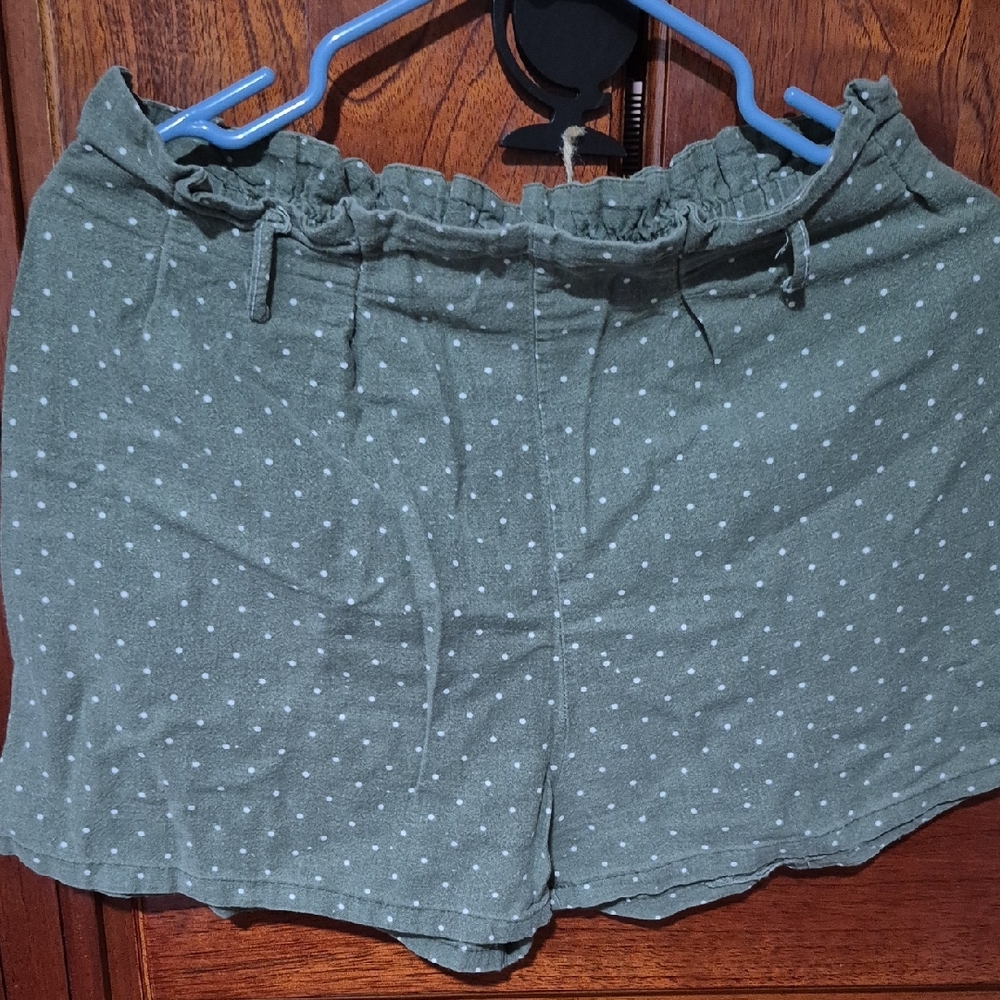 Green Polka Dot Women's Shorts